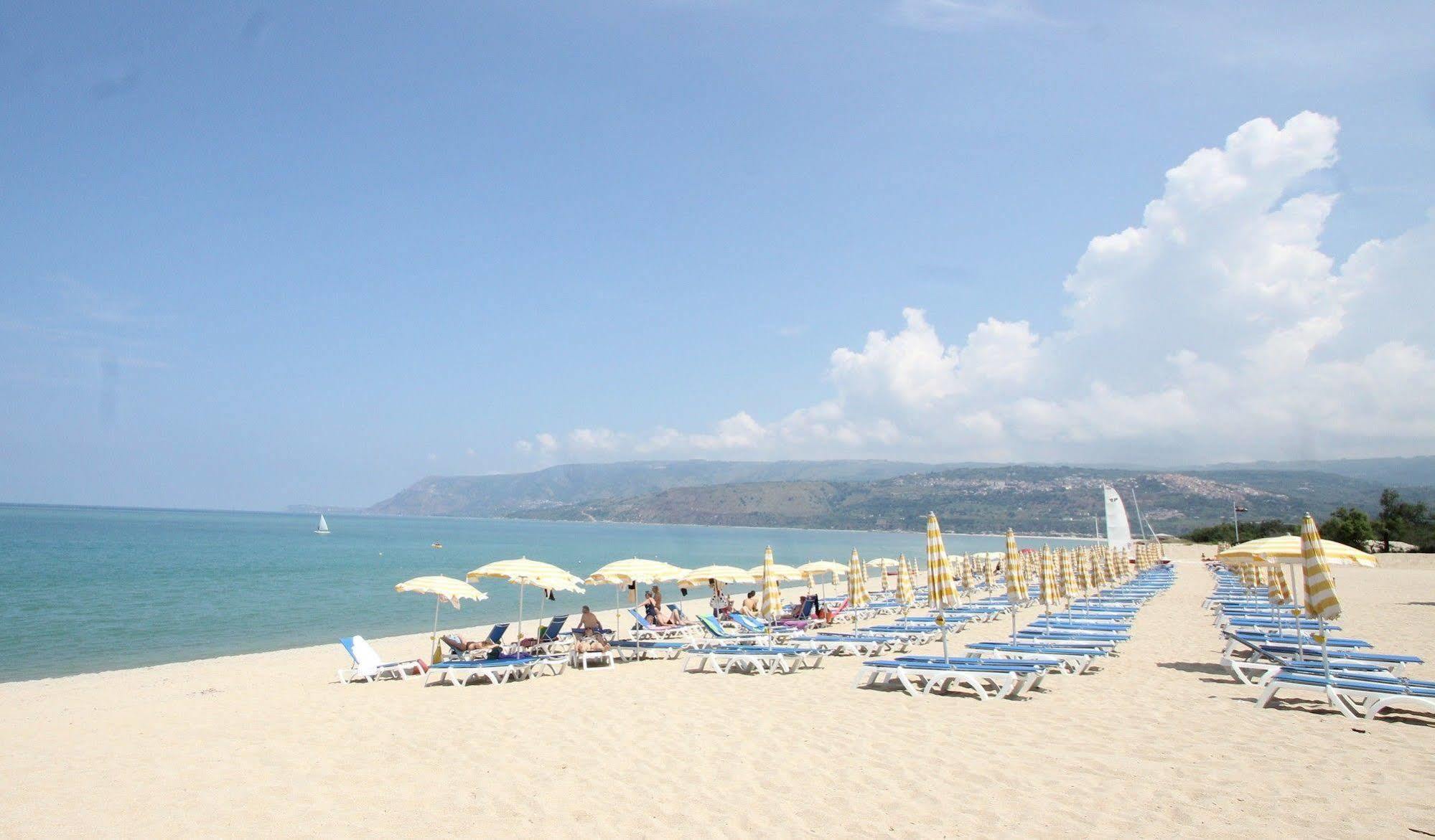 Nicotera Beach Village Bagian luar foto